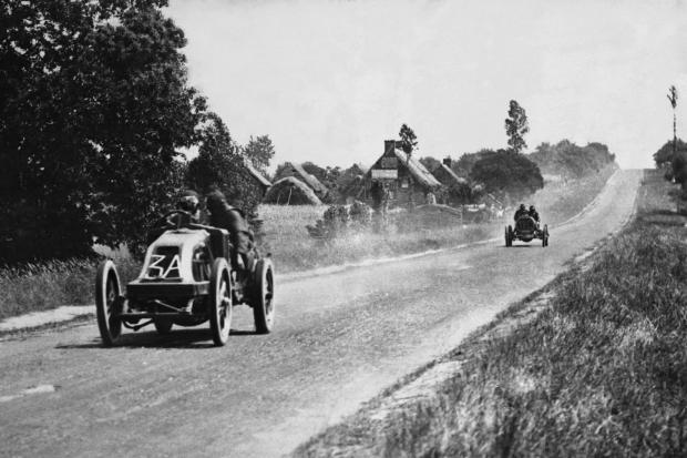 historic-racing-conflicts-have-revolutionized-car-safety